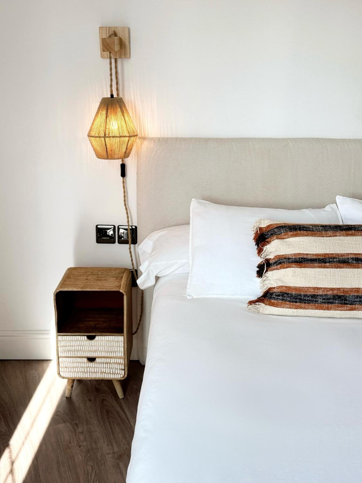 Stunning City Centre Penthouse With Private Balcony - Grand Central House Gibraltar Ngoại thất bức ảnh